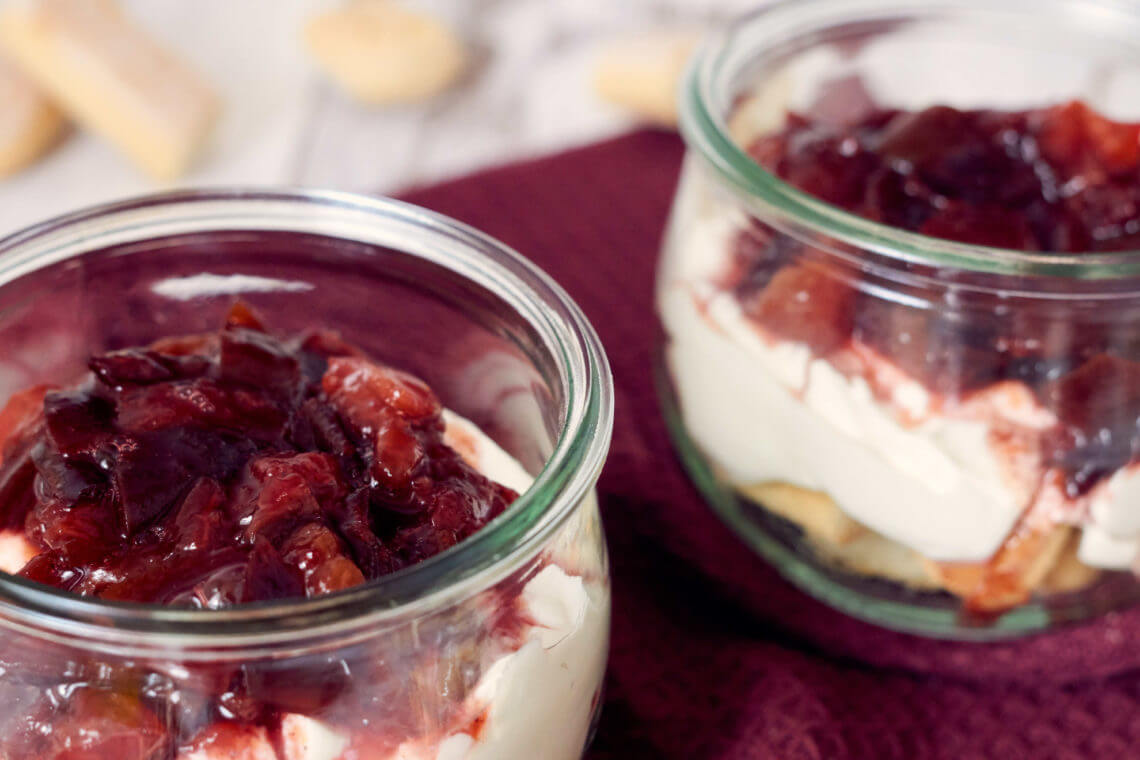 Zwetschgen-Schicht-Dessert