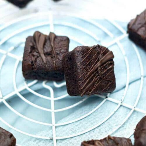 Schnelle Low Carb Brownies | linalsbackhimmel.de Schnelle Low Carb Brownies | linalsbackhimmel.de