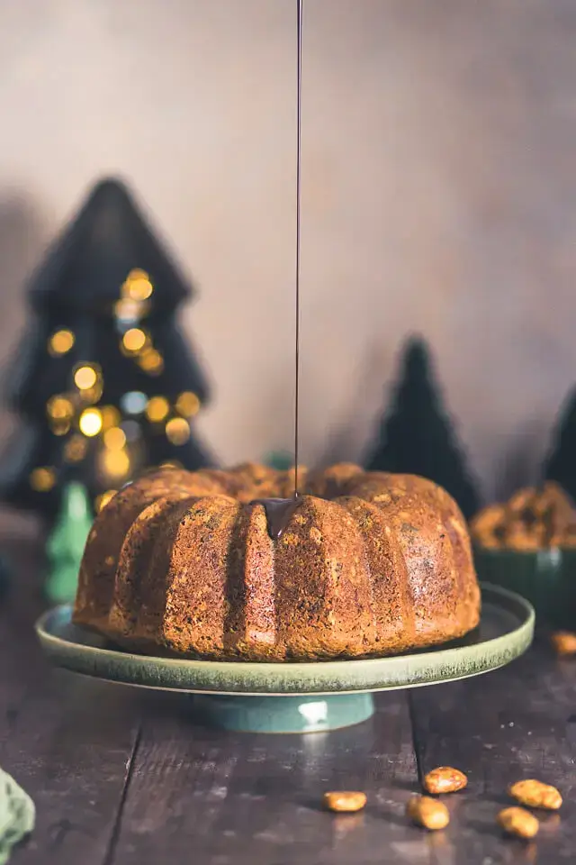 Gebrannte Mandeln Gugelhupf Gebrannte-Mandeln-Gugelhupf – saftiger Weihnachtskuchen