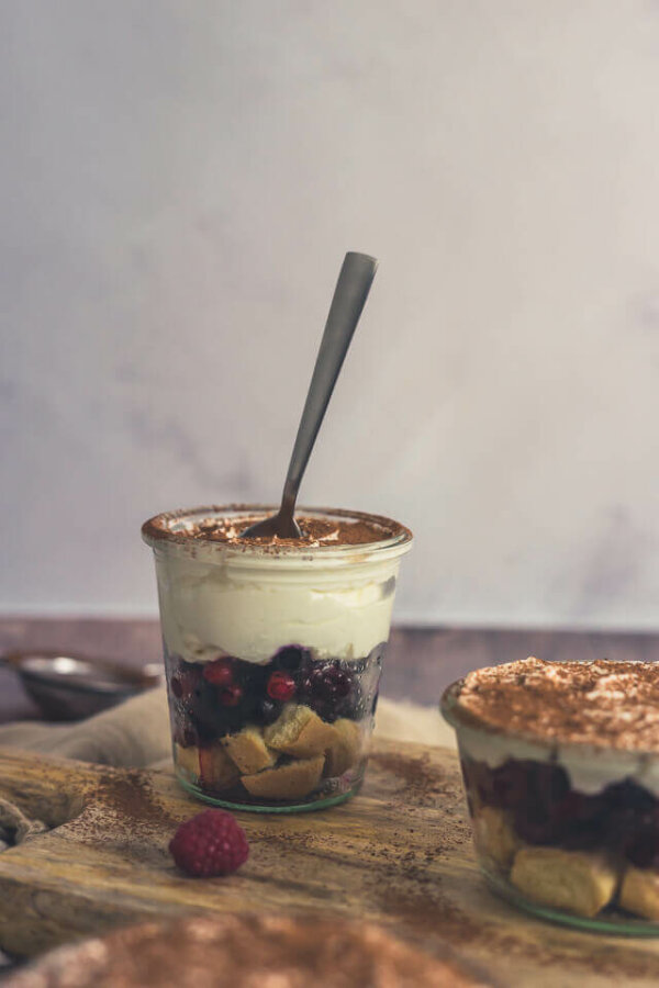 Fruchtiges Beeren-Tiramisu | linalsbackhimmel.de