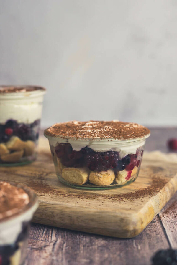Fruchtiges Beeren-Tiramisu | linalsbackhimmel.de