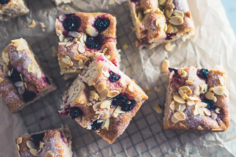 Butterkuchen mit KirschenButterkuchen mit Kirschen