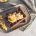 Schoko-Waffeln aus dem Backofen mit Apfel-Birnen-Kompott