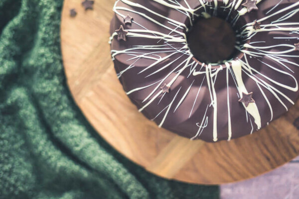 Winterlicher Pflaumen-Nuss-Gugelhupf | linalsbackhimmel.de