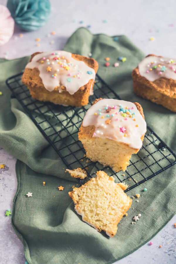 Bunter Fantakuchen ein Rezept aus Kindertagen linalsbackhimmel.de