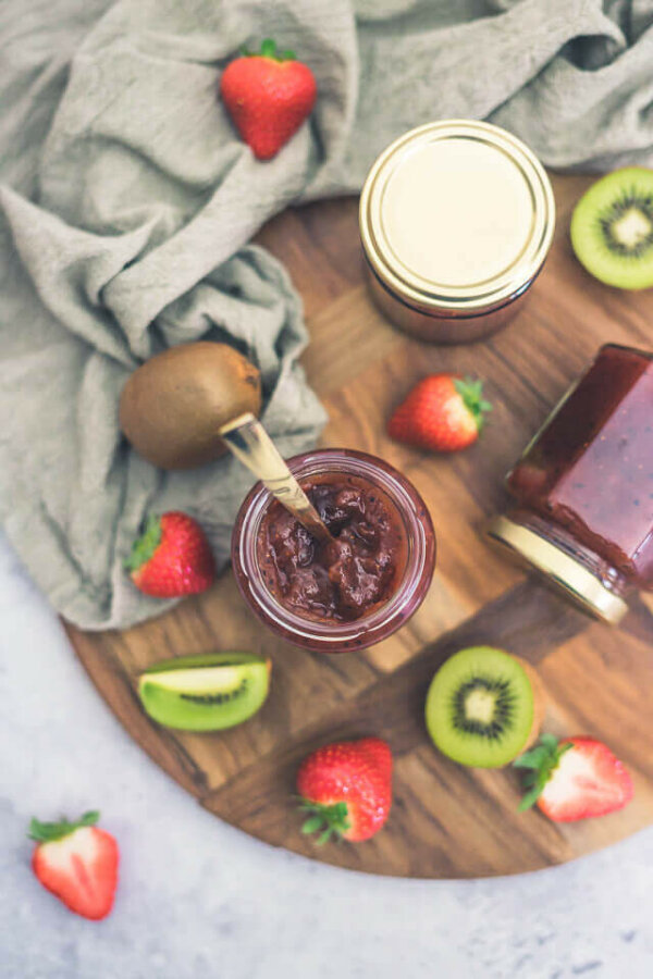 Sommerliche Erdbeer-Kiwi-Marmelade | linalsbackhimmel.de