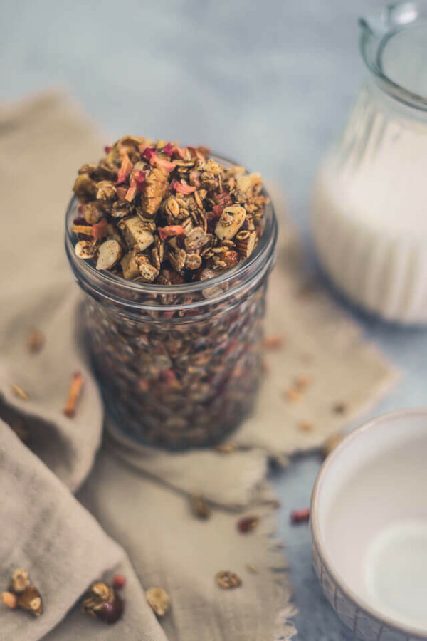 Herbstliches Apfel Granola