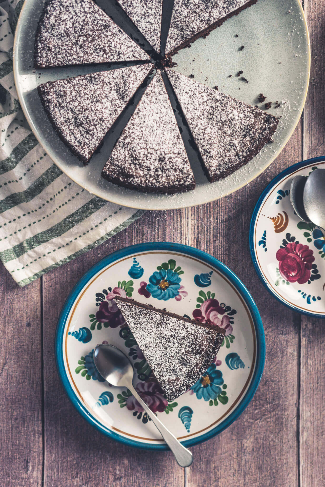 Kladdkaka - schwedischer Schokoladenkuchen | linalsbackhimmel.de Kladdkaka - schwedischer Schokoladenkuchen | linalsbackhimmel.de