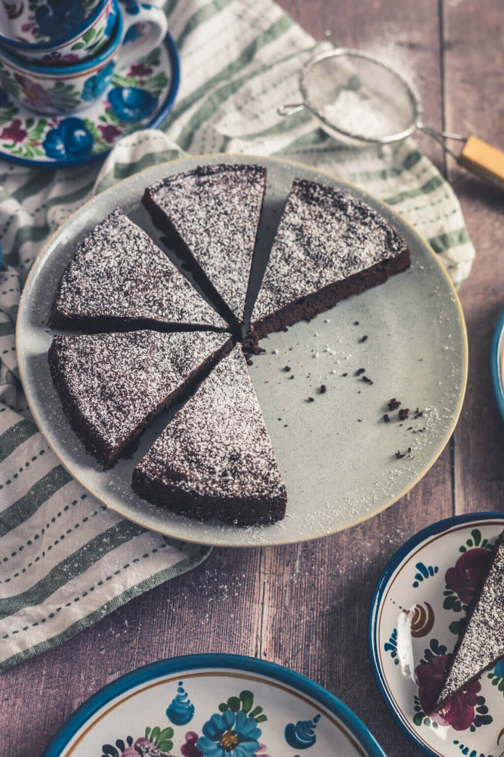 Kladdkaka - schwedischer Schokoladenkuchen | linalsbackhimmel.de