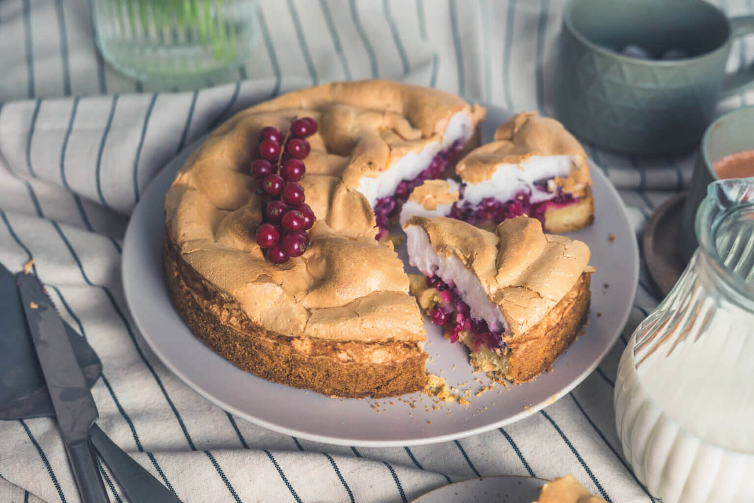 Johannisbeerkuchen mit Baiser | linalsbackhimmel.de