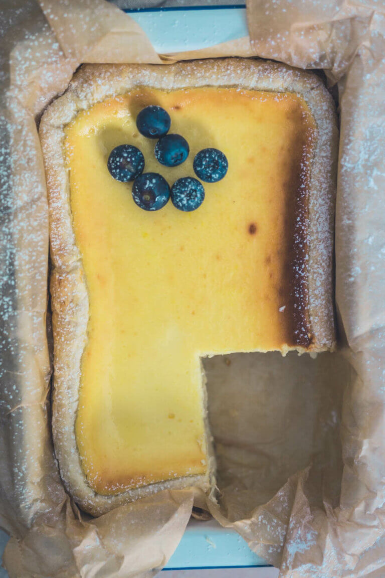 Schneller Käsekuchen mit Blätterteig | linalsbackhimmel.de