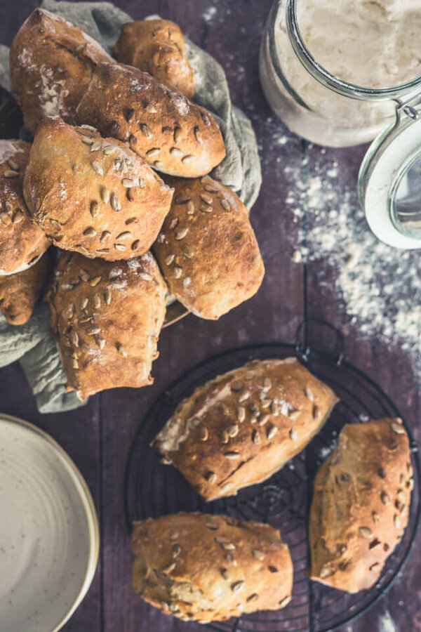 Frukostbullen - einfache Frühstücksbrötchen | linalsbackhimmel.de