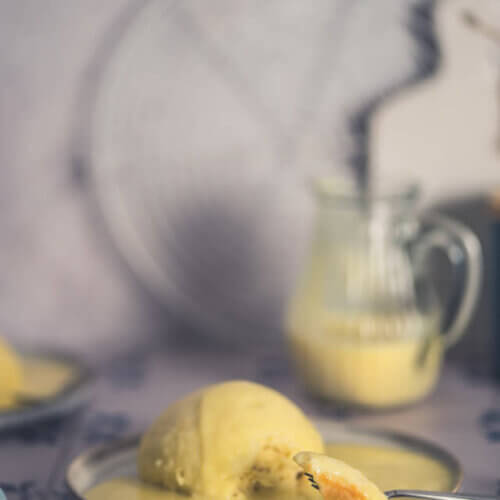 Dampfnudeln mit Vanillesoße - wie von Oma