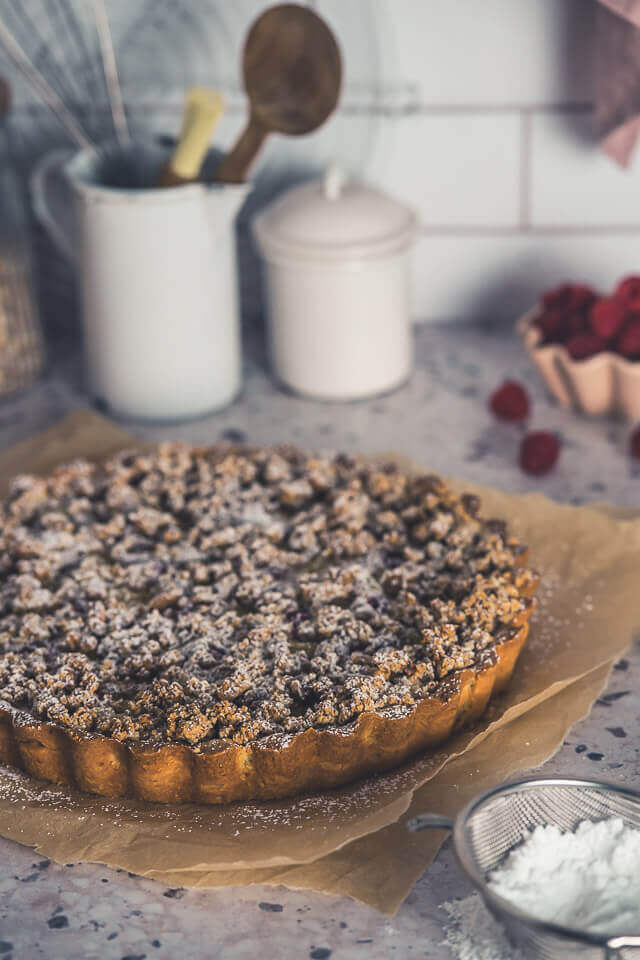 himbeer rhabarber tarte mit mandeln linalsbackhimmel 12