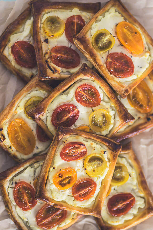 schnelle blaetterteig tartes mit tomaten linalsbackhimmel 8