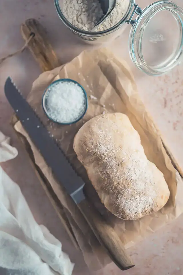 Schnelles Ciabatta mit nur 4 Zutaten Schnelles Ciabatta mit nur 4 Zutaten