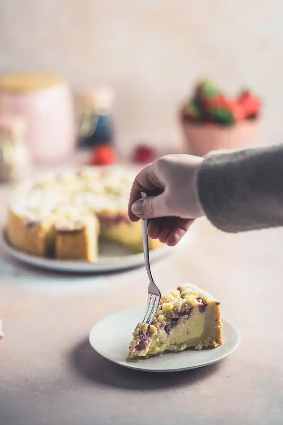 Erdbeer Käsekuchen mit Streuseln Erdbeer Käsekuchen mit Streuseln
