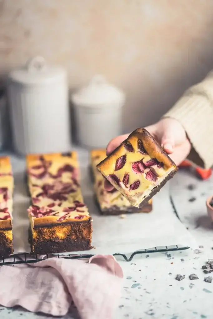 Brownie Cheesecake mit Erdbeeren Brownie Cheesecake mit Erdbeeren