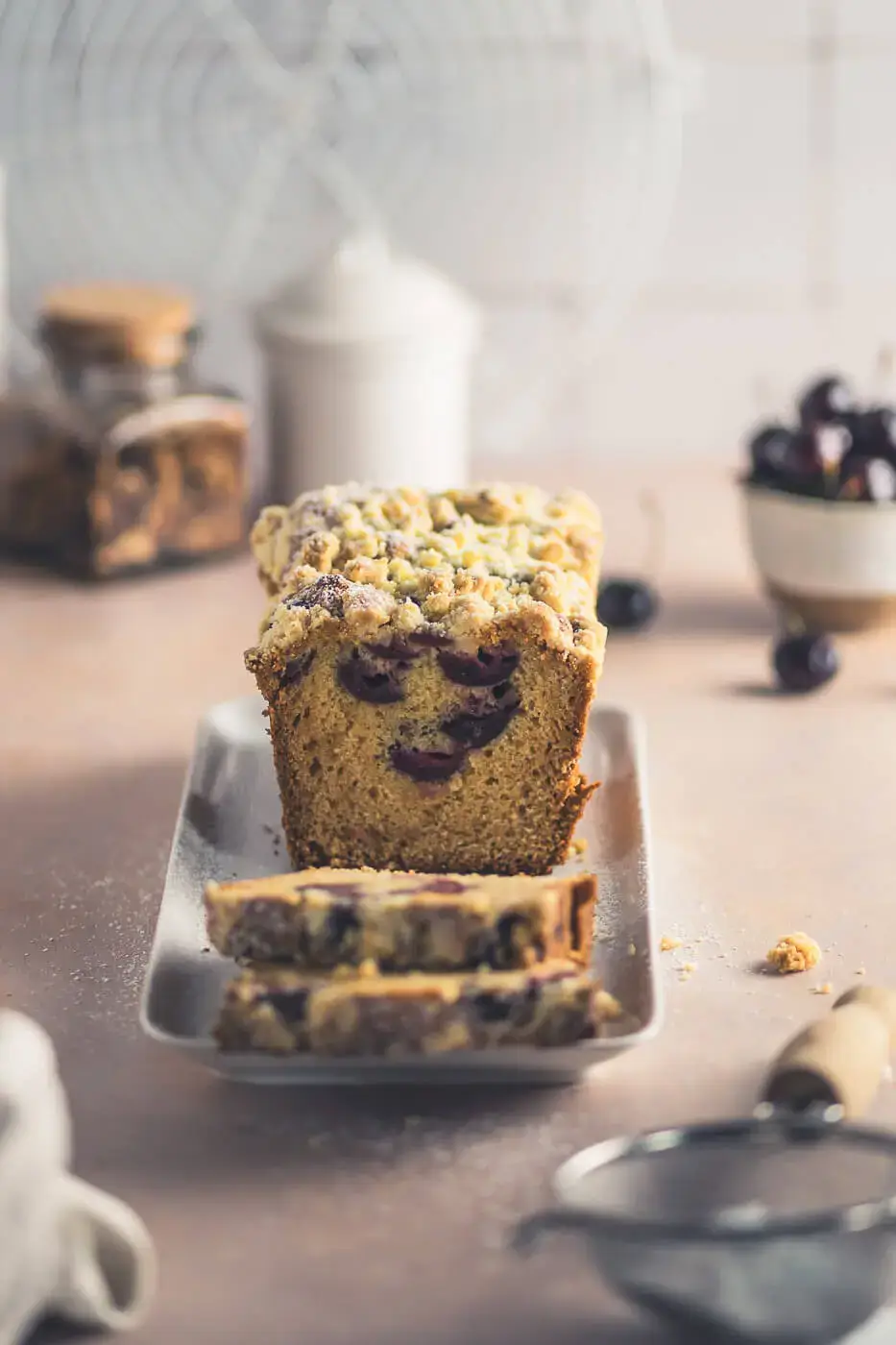 Schneller Kirschkuchen mit Streuseln Schneller Kirschkuchen mit Streuseln
